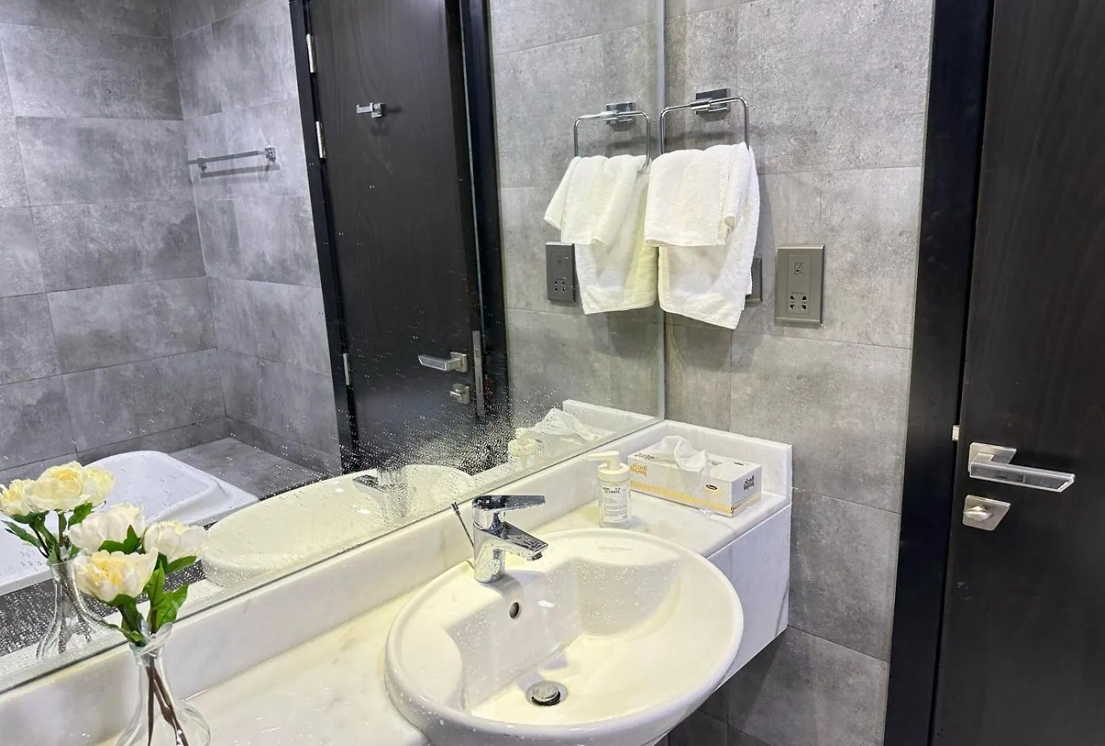 Private Studio Burj Khalifa Area -Best Price Dubai United Arab Emirates