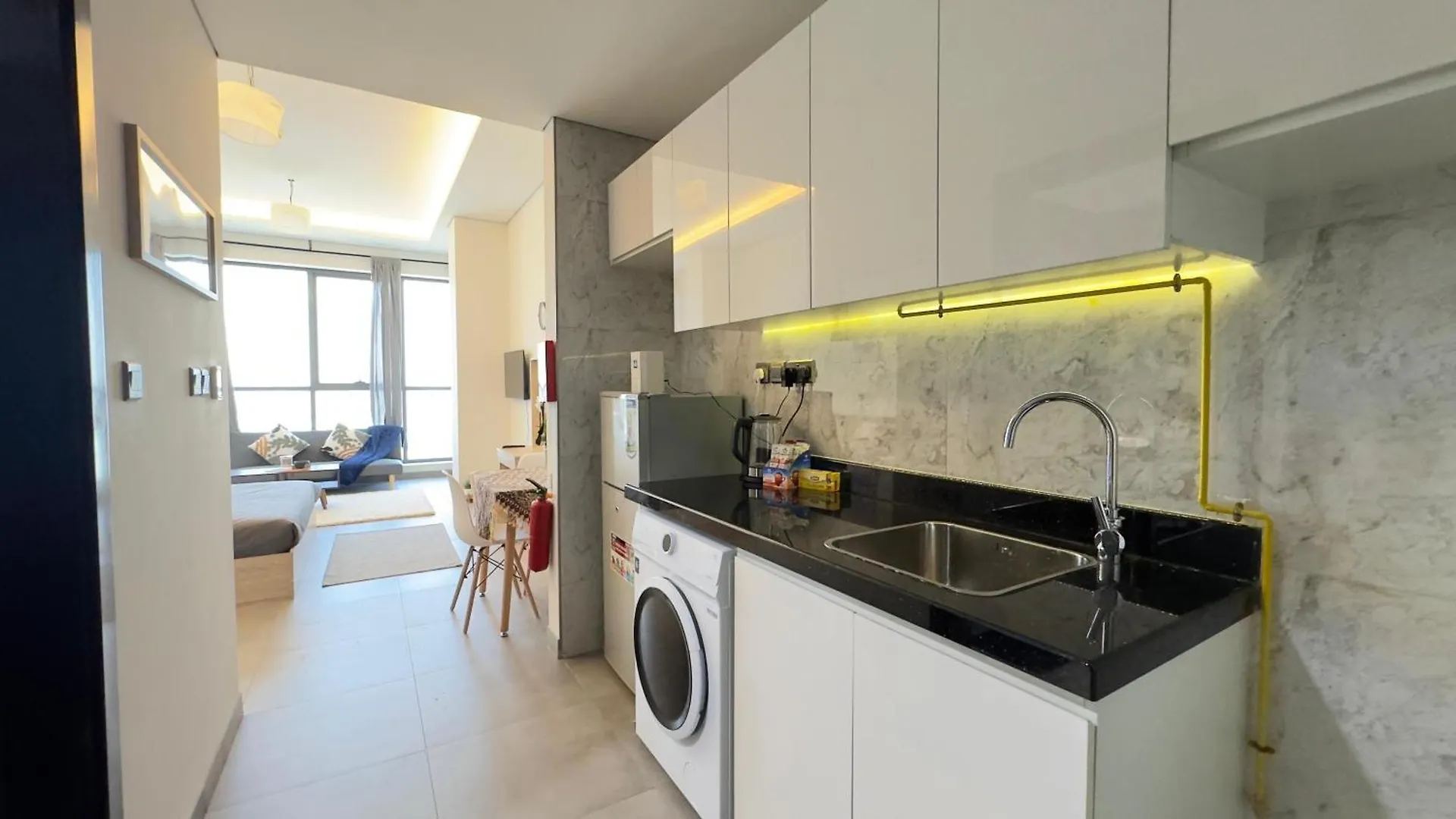 Private Studio Burj Khalifa Area -Best Price Dubai